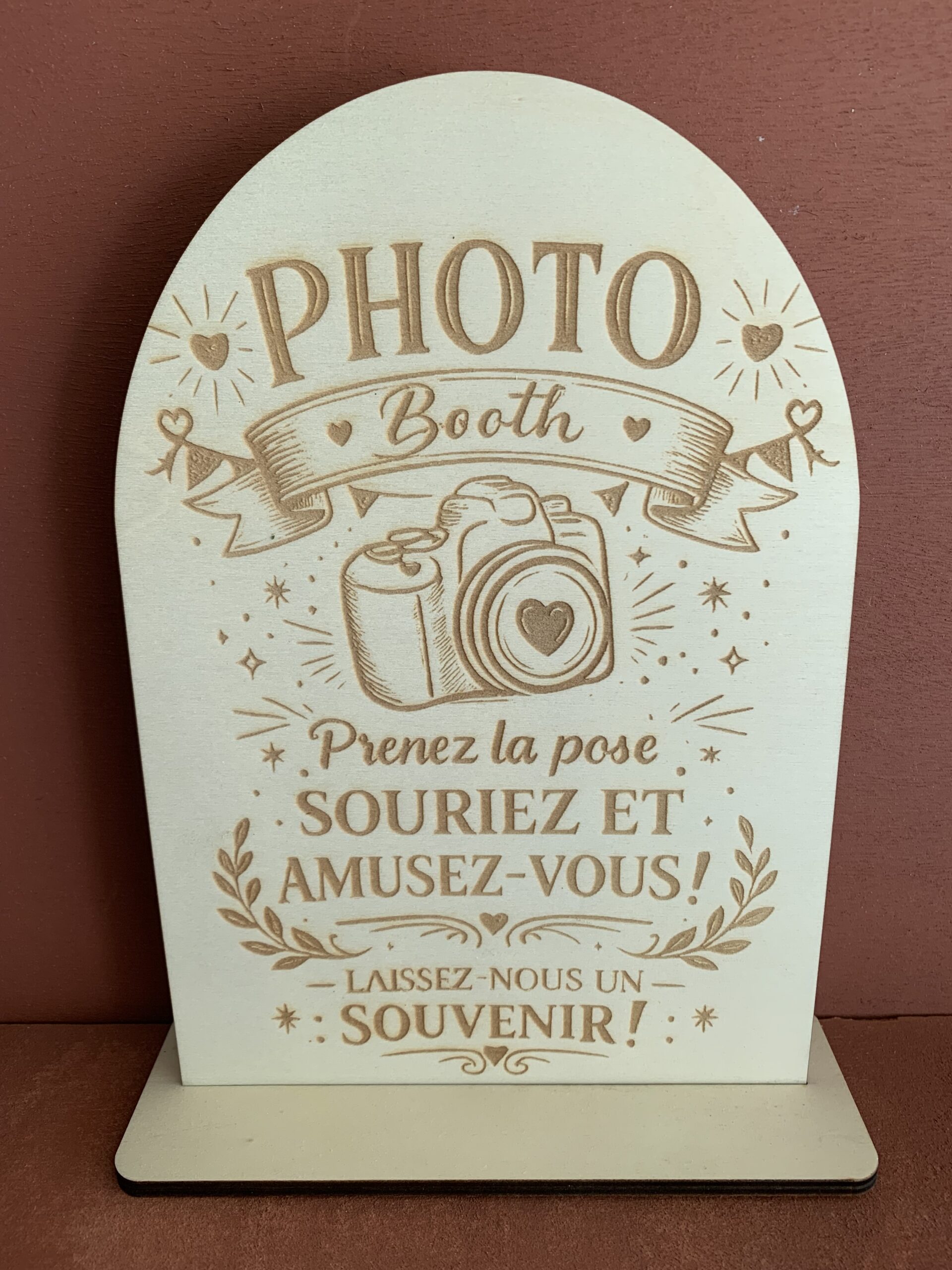 Pancarte Photo Booth en bois gravé